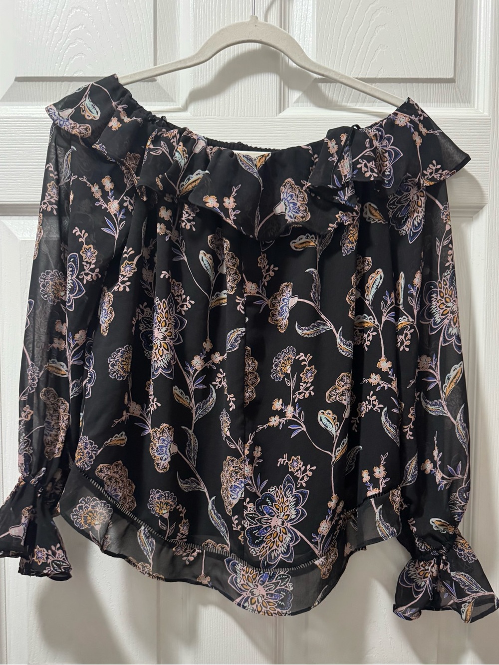 Olivaceous Black Floral Off-Shoulder Ruffle Blouse - Picture 3 of 5